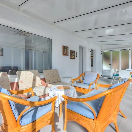 Arenas Two Bedroom Puerto de Santiago (Tenerife)